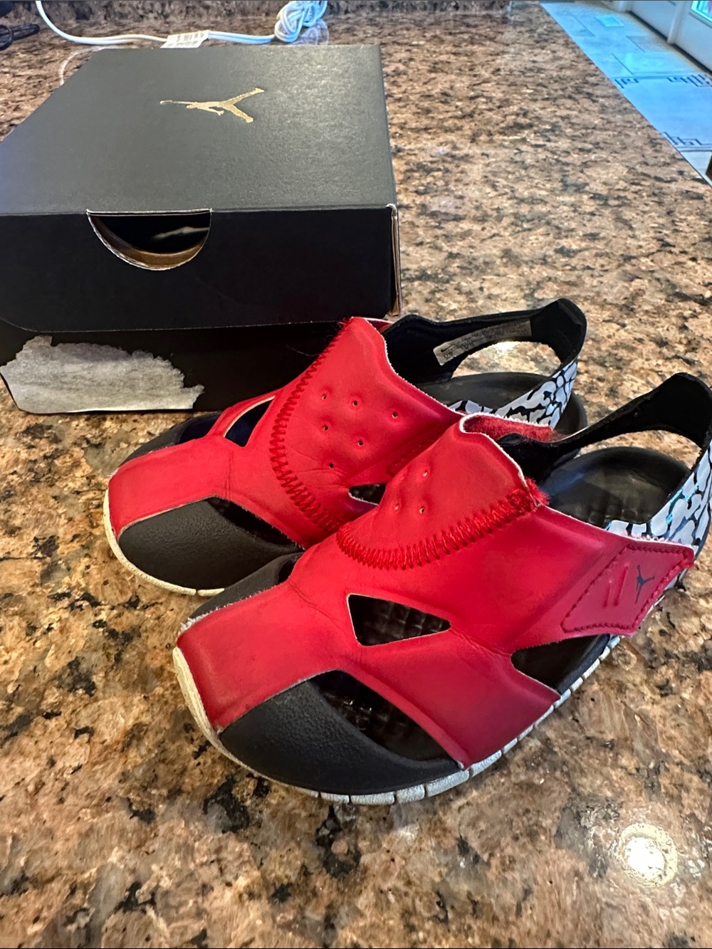 Nike Jordan Flare Red and Black Toddler Sandals, size 9C
